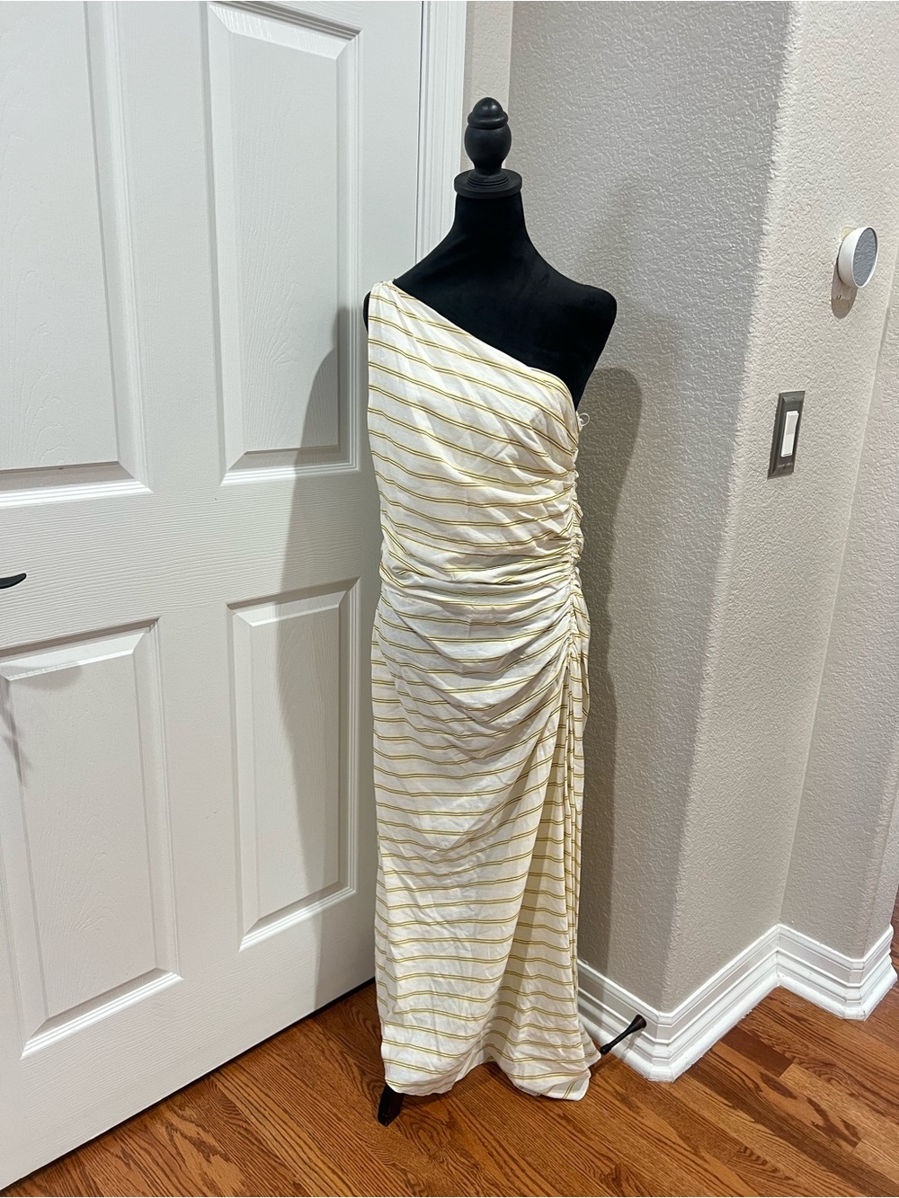 $495 A.L.C. One-Shoulder Striped Maxi Dress Size 12 - Italian Viscose Silk Blend